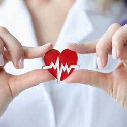 Ekstrasistol: Nedir, Belirtileri, Tedavisi Nasıldır?